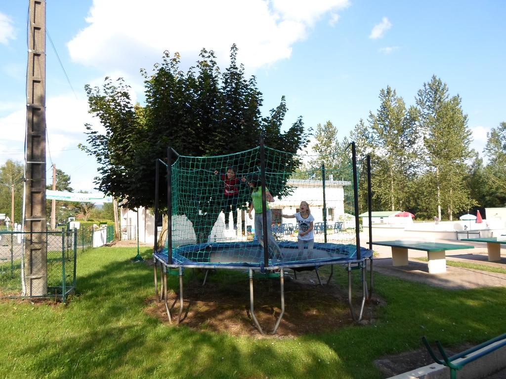 La Chapelle  Camping Les Pinasses מראה חיצוני תמונה